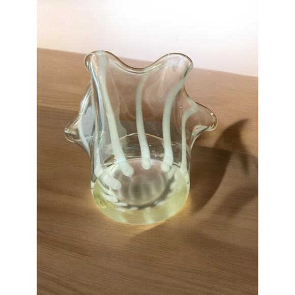 Art Glass Folded Handkerchief Vase Clear White Stripes Smooth Base Glass Deco - Picture 5 of 6